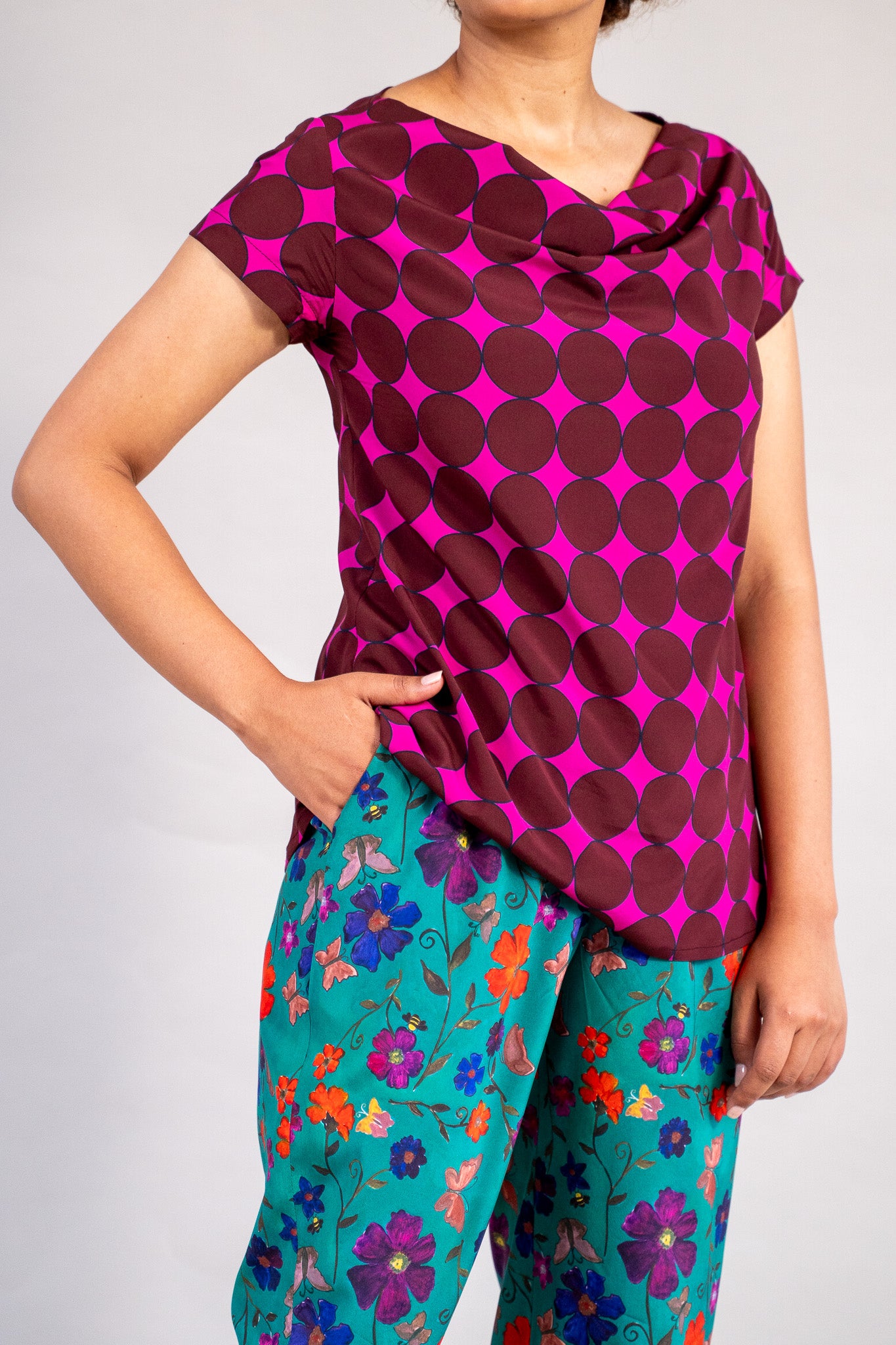 #color_hot pink polka dots