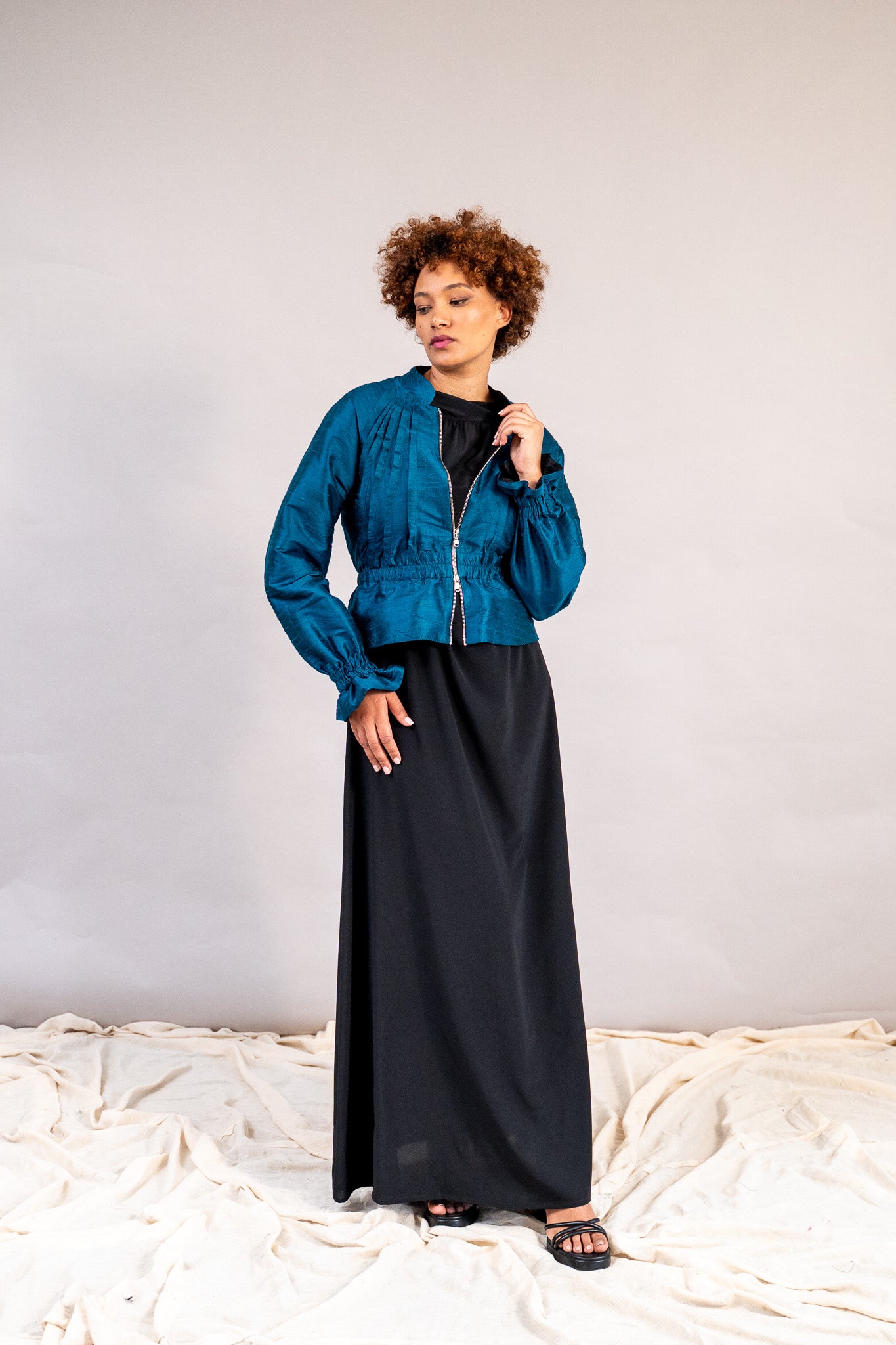 #color_black and teal