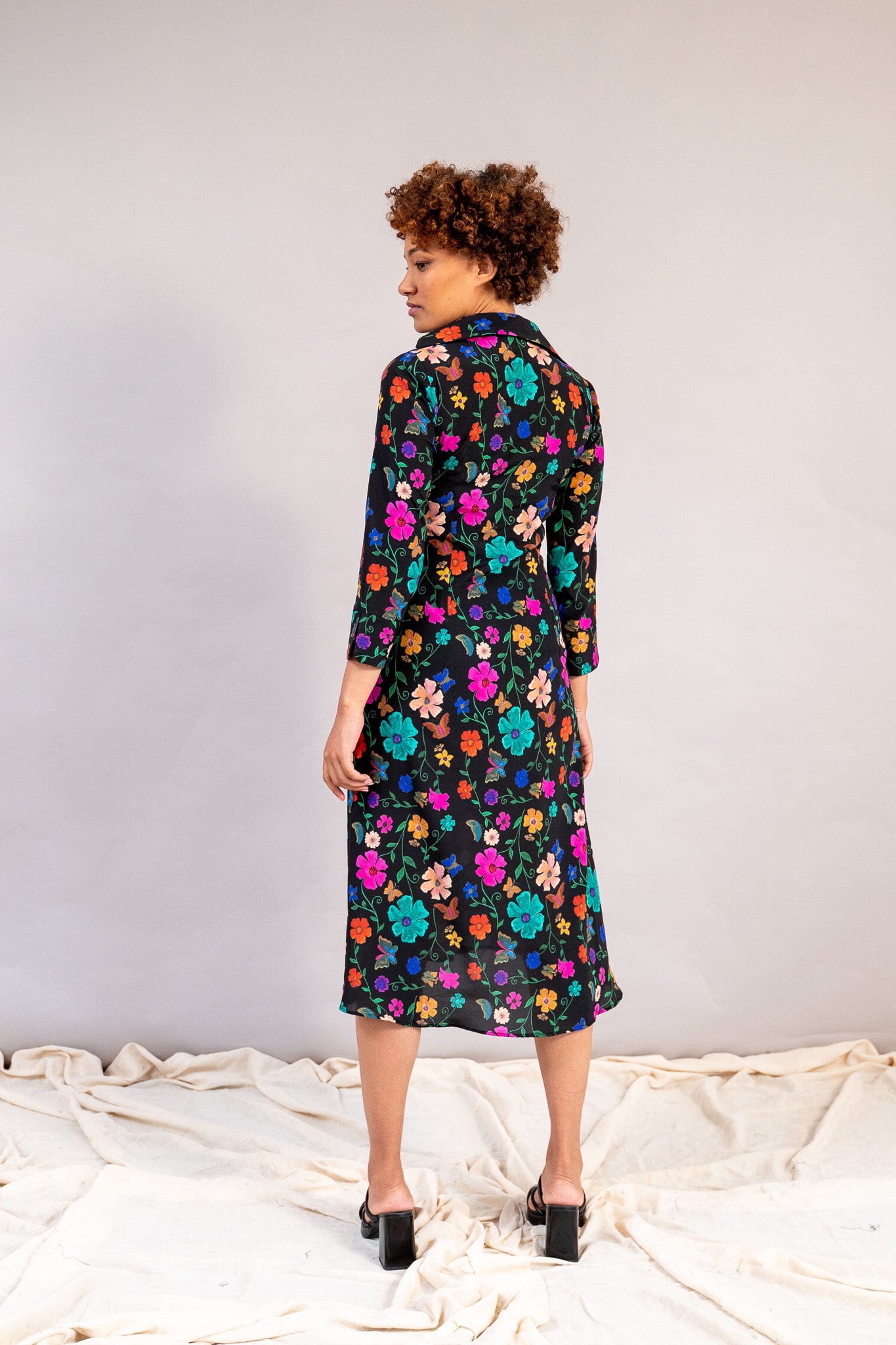 #color_whimsical garden black