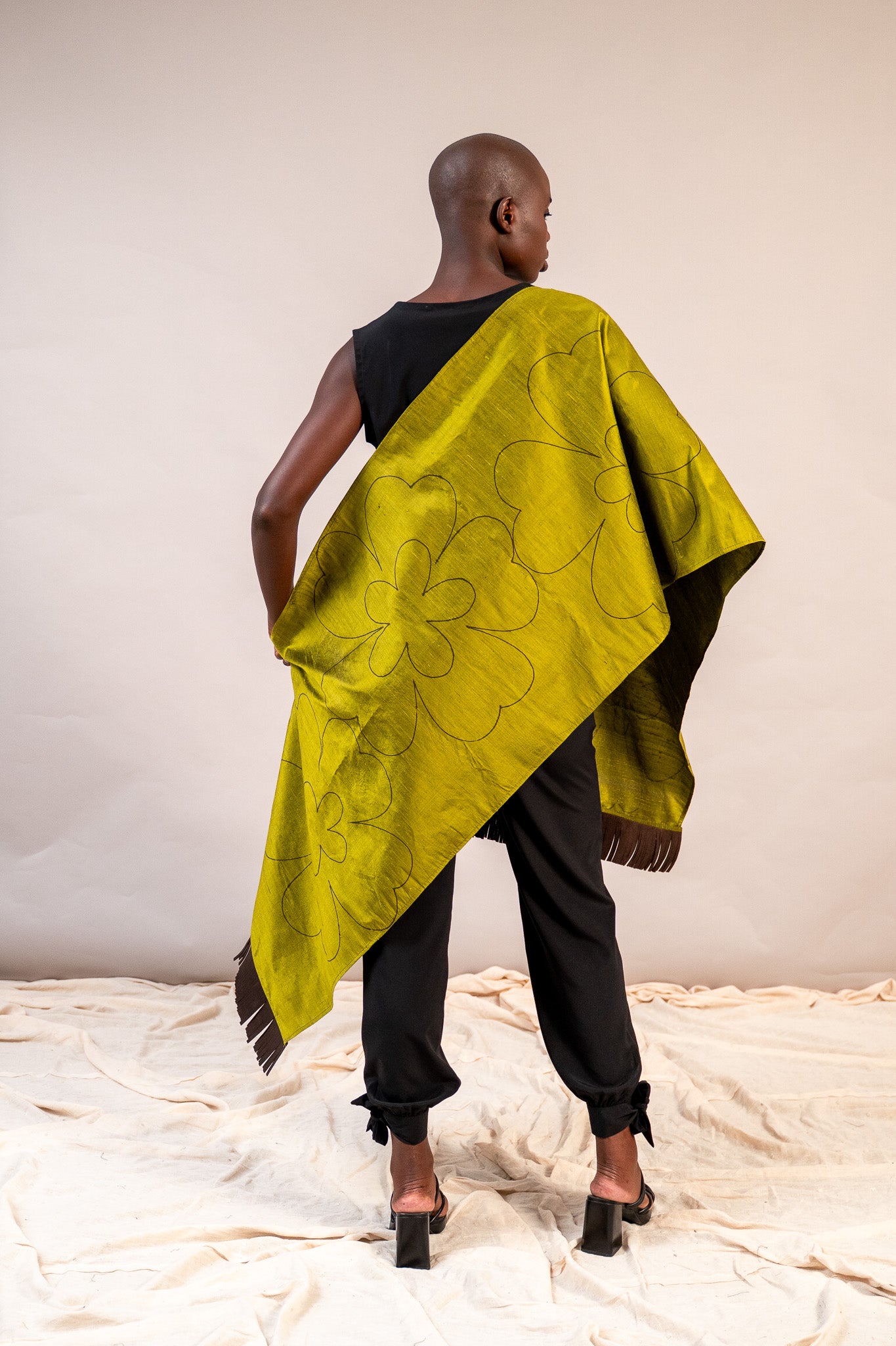 Outline Shawl in Lime Raw Silk