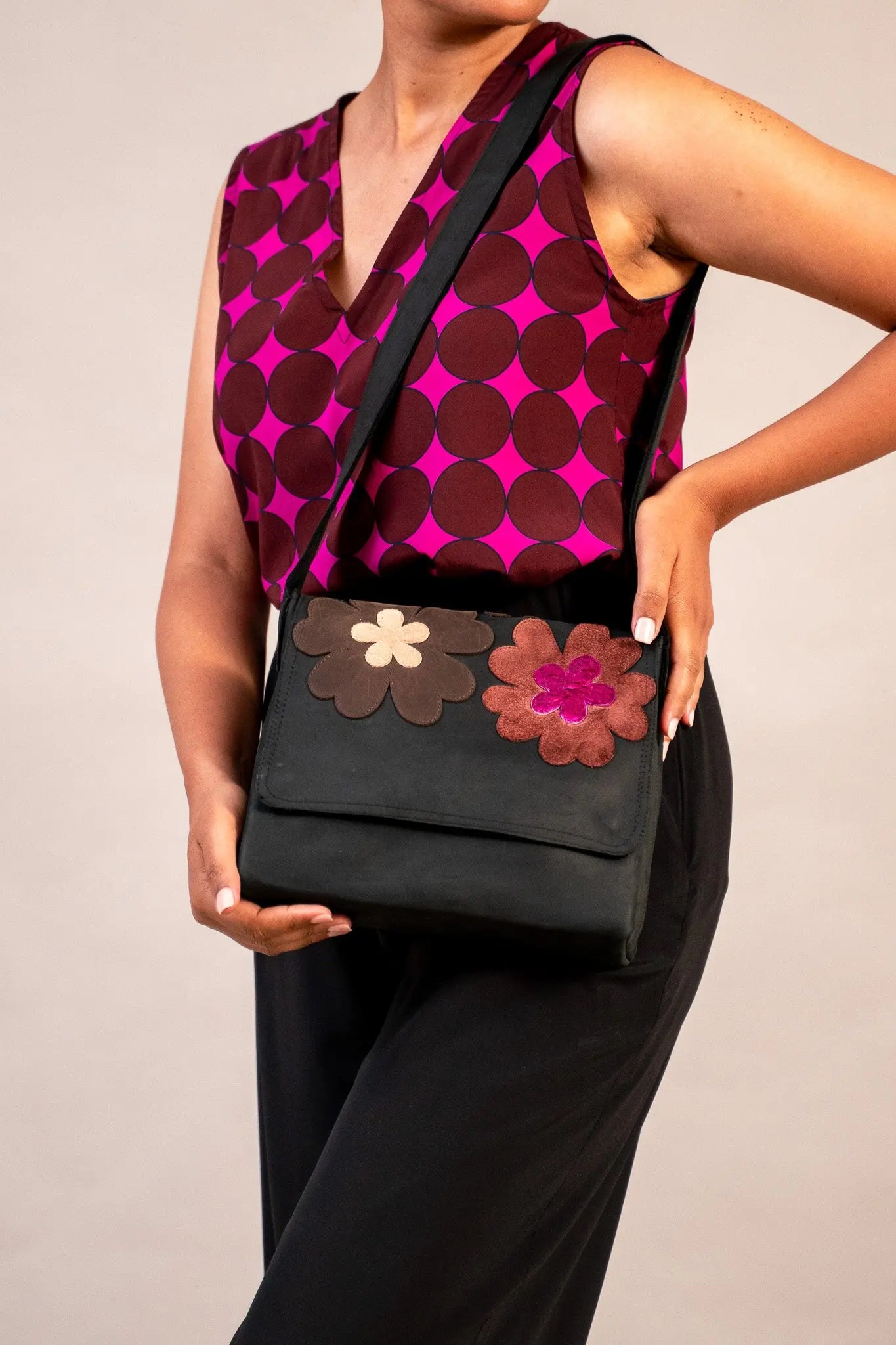 Deepa Sling Bag In Black