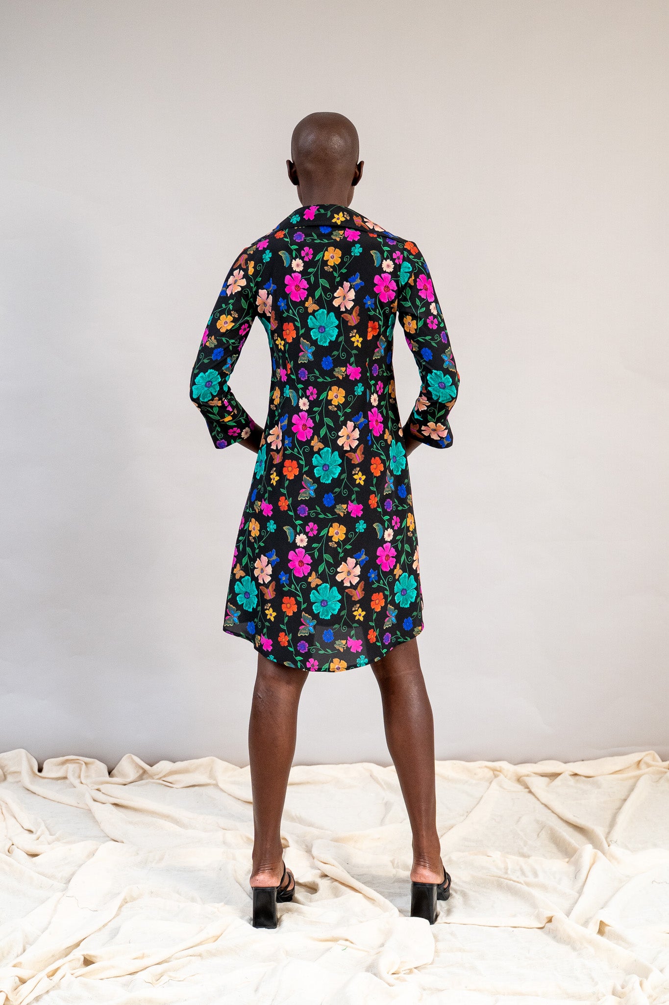 #color_whimsical garden black