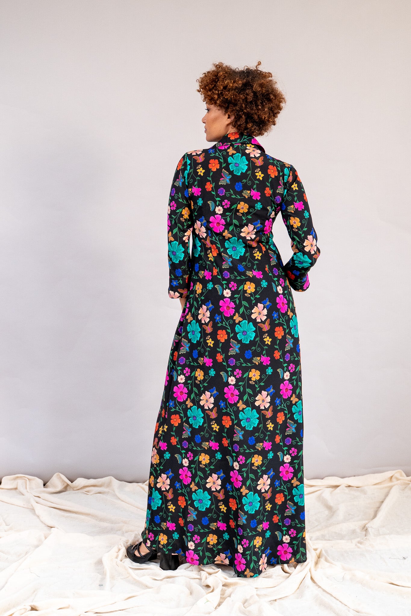 #color_
whimsical garden black