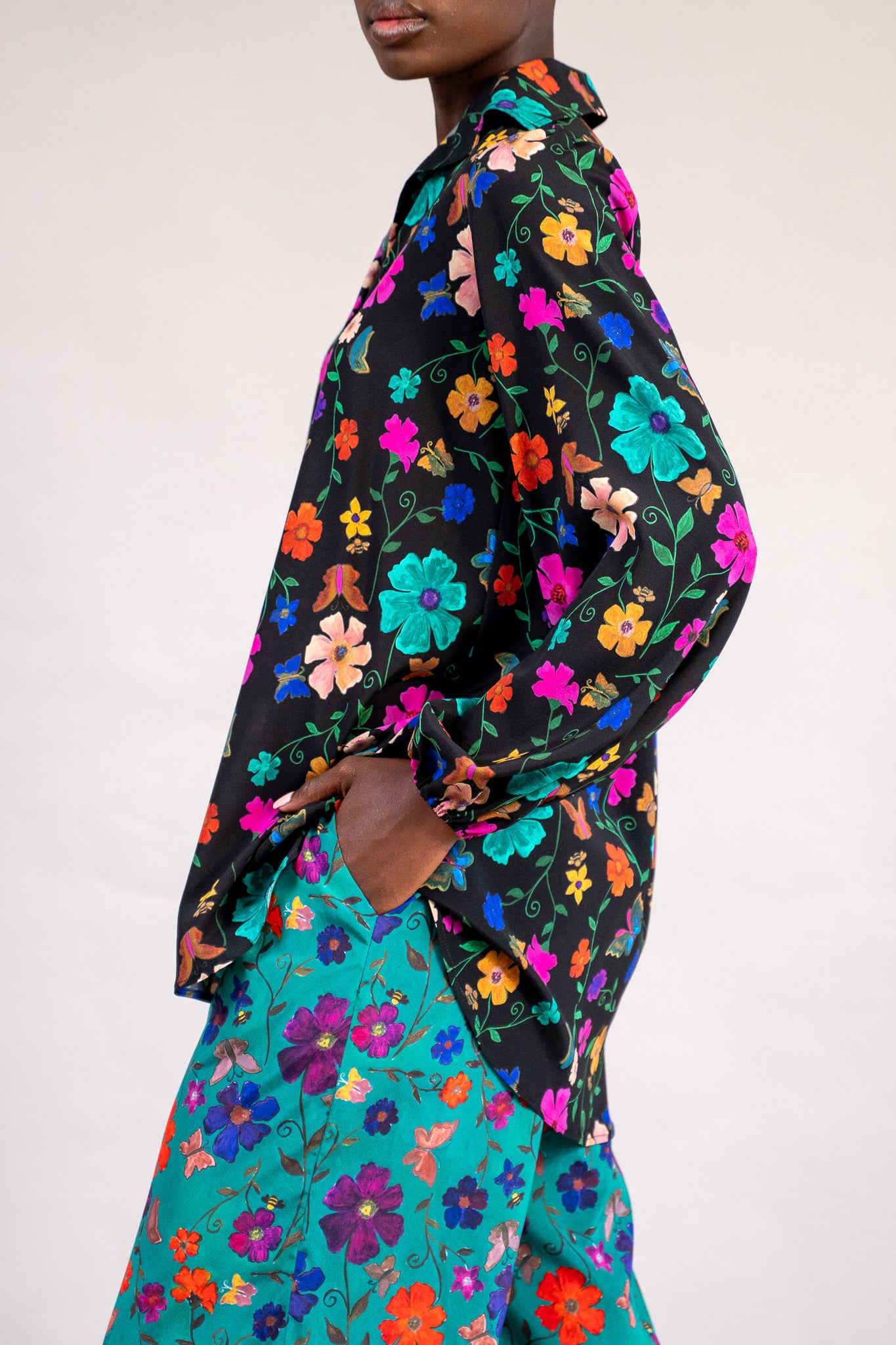 #color_whimsical garden black