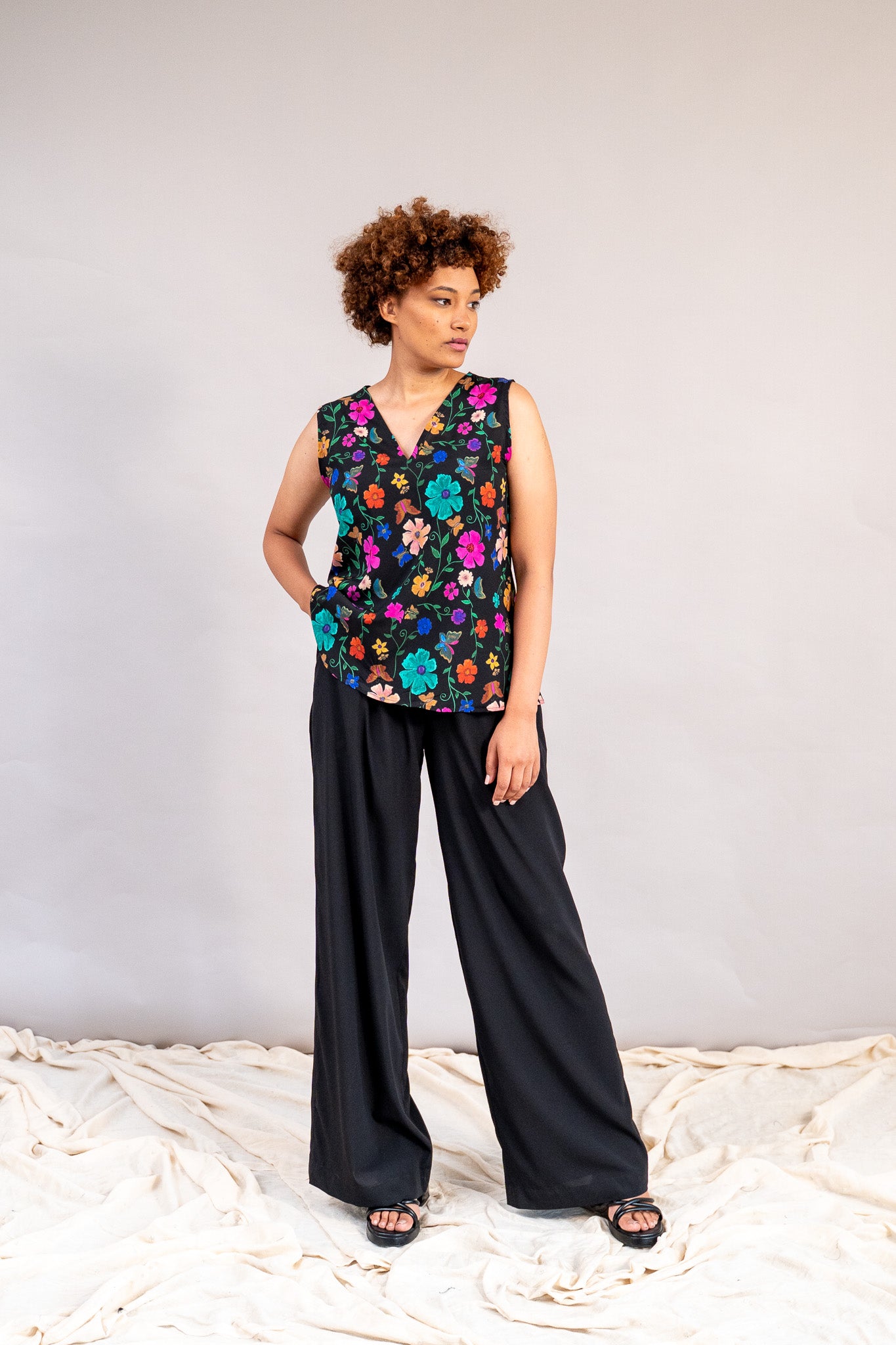 #color_whimsical garden black