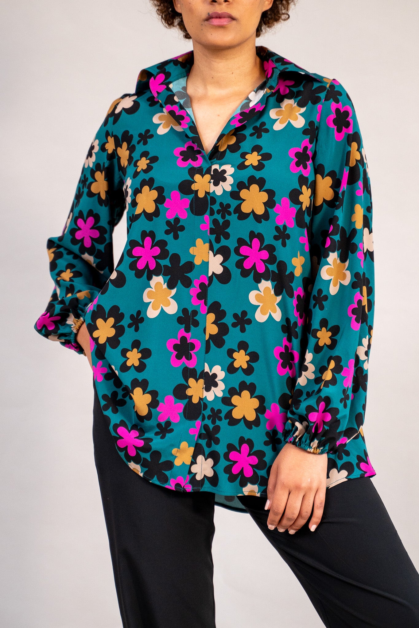 #color_deepa flowers teal with pink