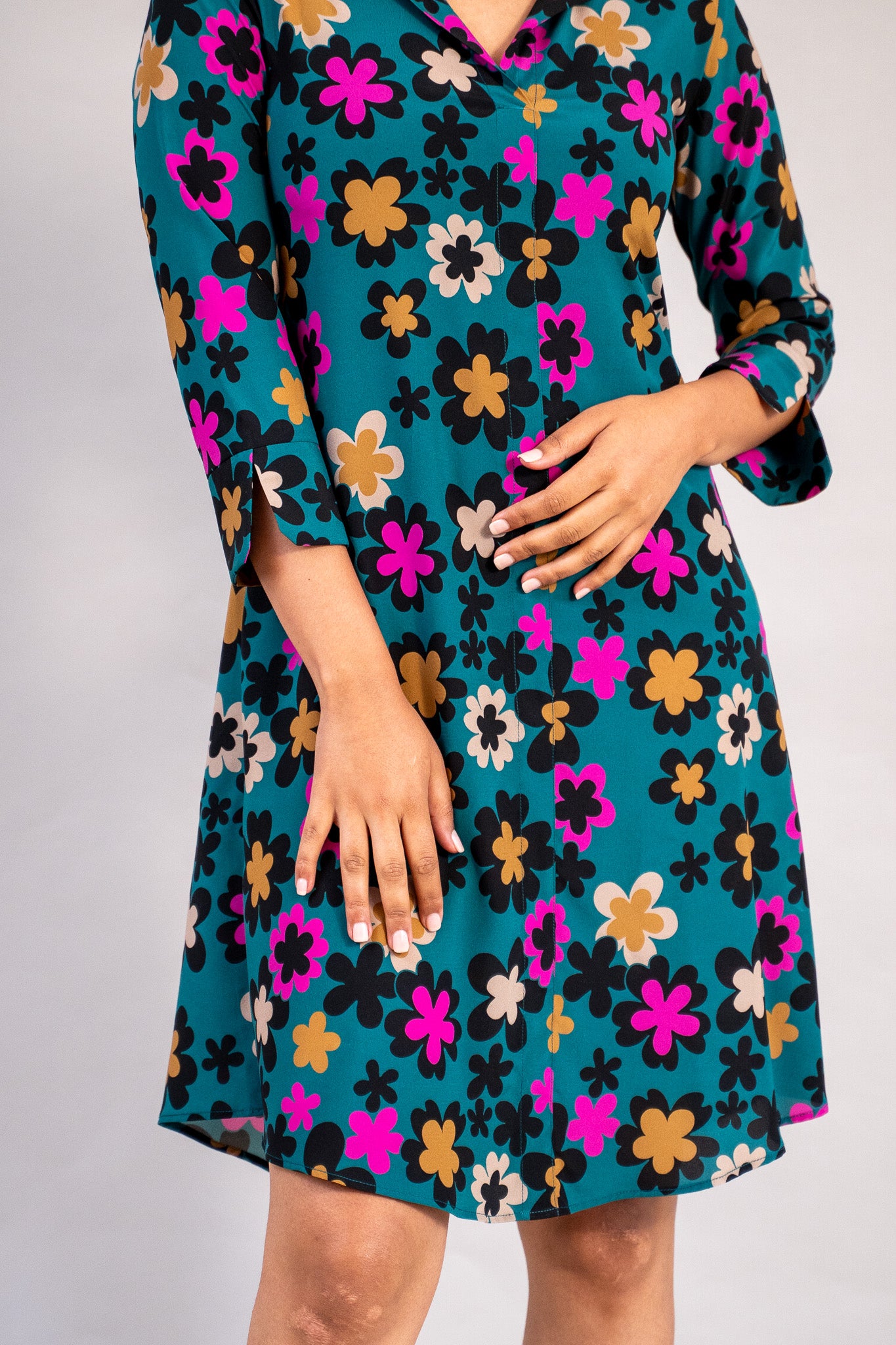 #color_deepa flowers teal with pink
