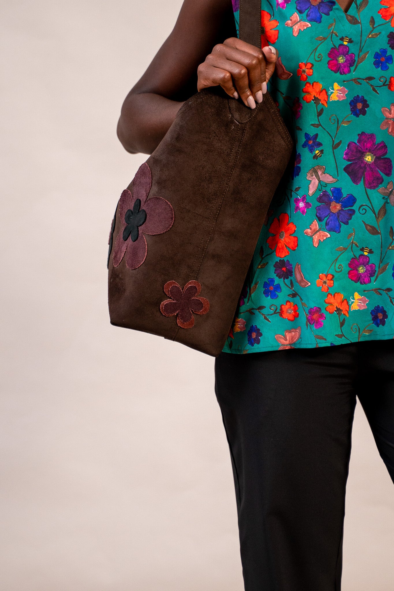 Deepa Tote Bag In Brown