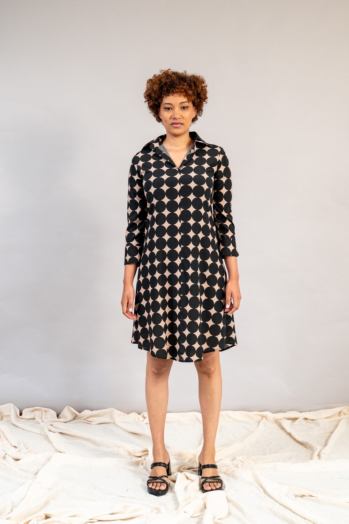 #color_beige polka dots