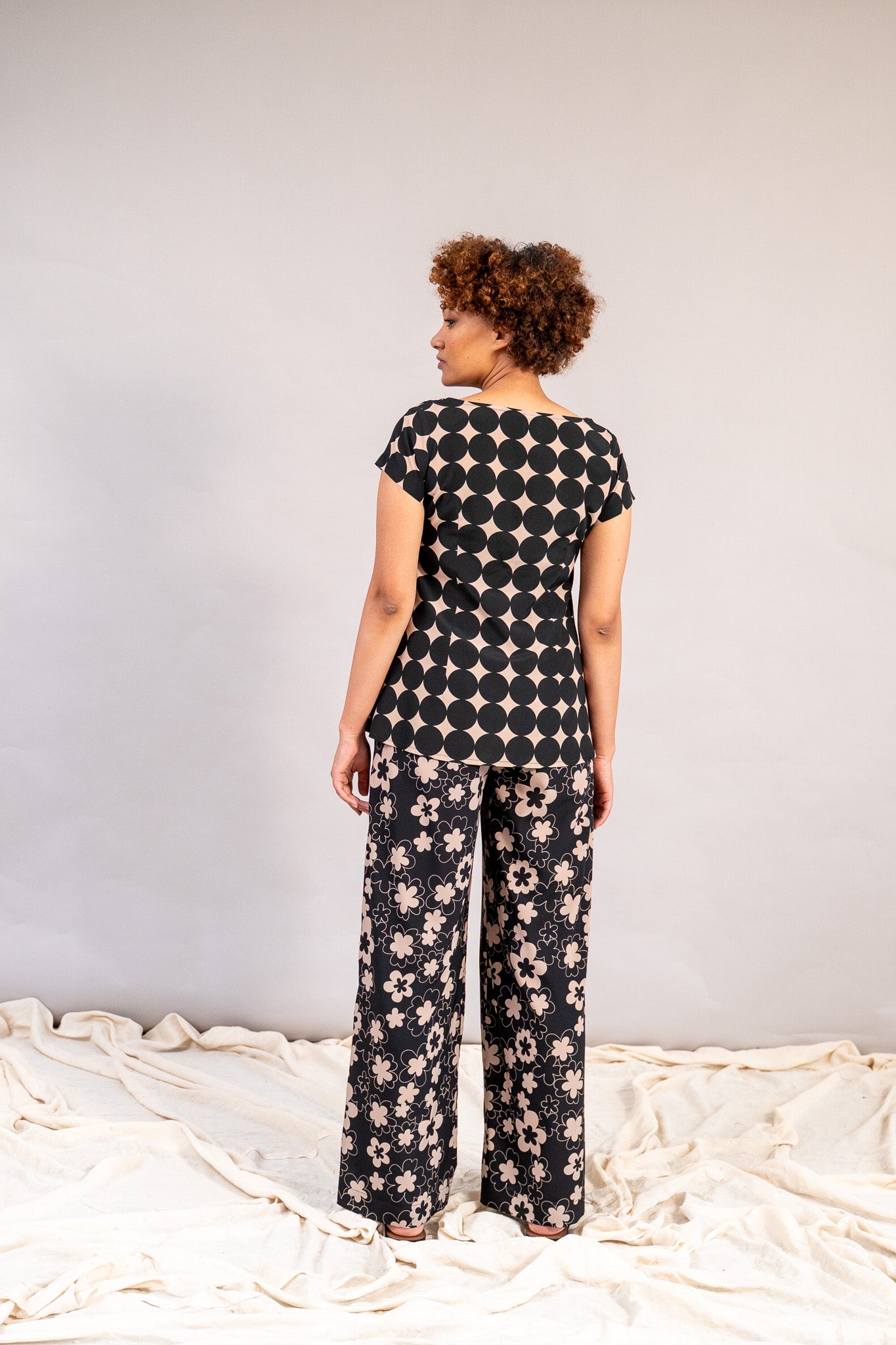 #color_beige polka dots